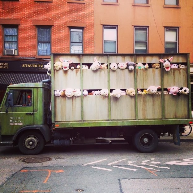 banksy_possible_Truck_installation_newyorkcity-6
